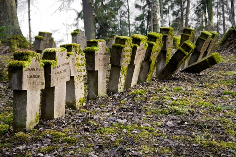 800px-Cemetery_of_World_War_I_in_Auce,_Latvia